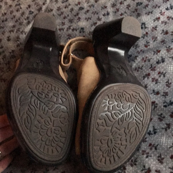 I Love Comfort Open Toe Heels size 7 1/2👠 - Picture 6 of 6